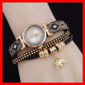 Bijoux en cuir montre images