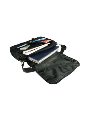 Laptop bag with shoulder straps