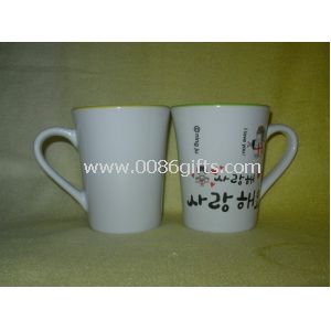 Taza de café de porcelana con impresión de logotipo encantador