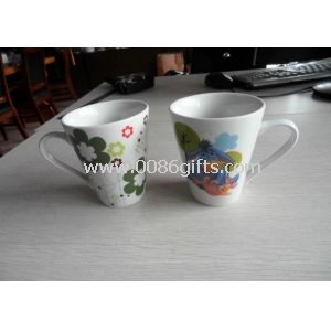 Porselen kopi mug, datang dalam putih, disesuaikan logo, desain diterima