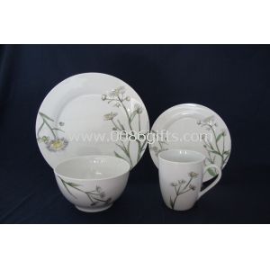 16pcs Fine Porcelain Dinner Set with Decal Design,Customized Logos and Sizes are Accepted