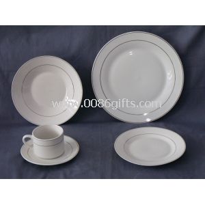 Porselen Dinner Set dengan desain GGK, disesuaikan dengan Logo dicetak