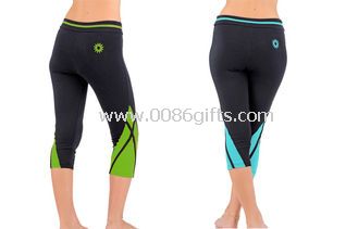 Yoga Capris 3 / 4 Shorts Cool Dry Multi Colors
