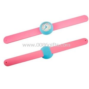 Ergonomic Design and Easy to Wear Round Case Silicone Rubber Slap Bracelet Watch for Youth