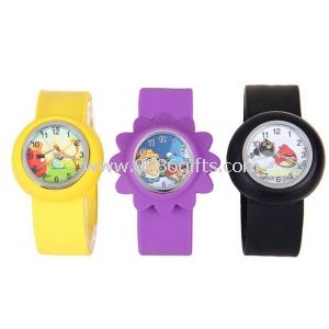 Design ergonômico Bussiness promoção presente colorido caso Slap pulseira relógio