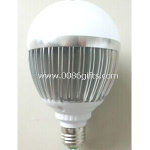 Cool biały glob LED żarówki