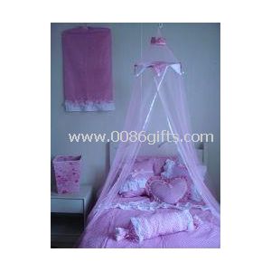 Kids mosquito net, with ribbon along openings and princess trimming