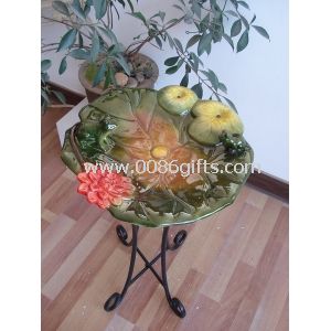 Customized design resin / ceramic birdbath