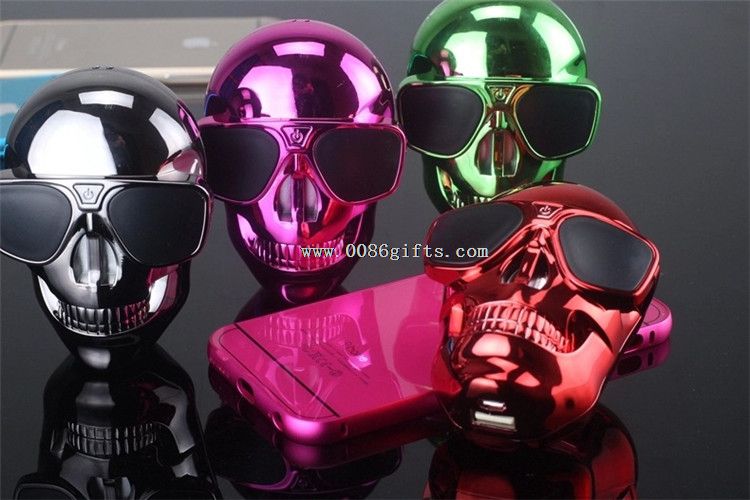 8800mah skull head shape fashion power bank