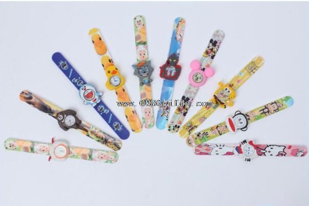All kinds of cartoon character silicone slap watches