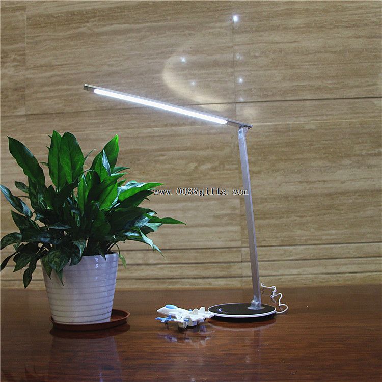 Aluminium alloy LED table lamp