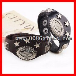 Classic Europe Stars Stud Bracelet