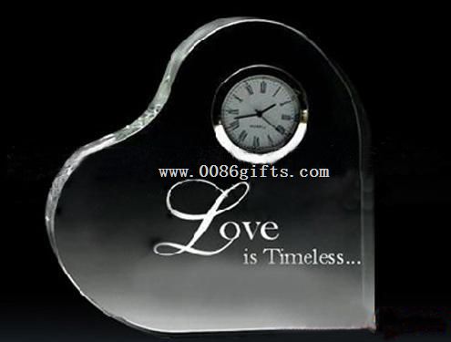 Reloj de cristal de forma de corazón