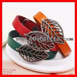 Leather Bracelet With Leave Charm