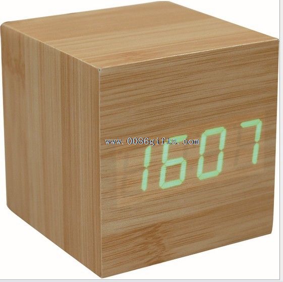 LED dřevěný digitální hodiny