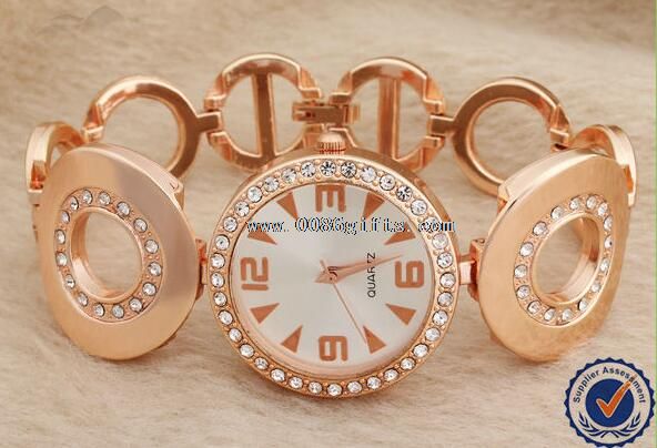 Mesdames montres de luxe cristal diamant