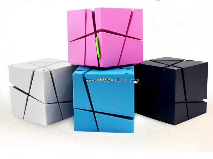 Haut-parleur bluetooth sans fil mini cube magique