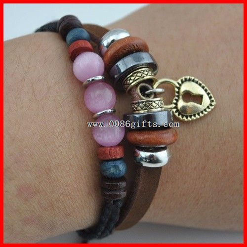 Logam pesona Heart Bracelet