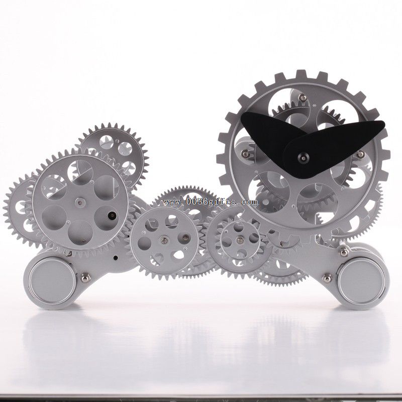 Kunststoff-Dog Gear Clock