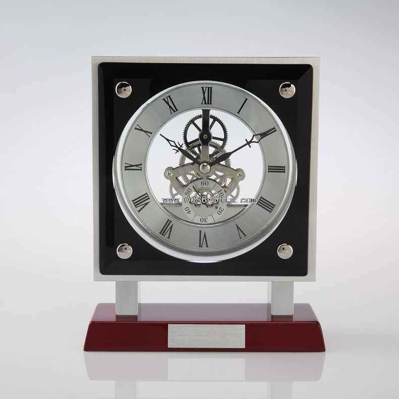 Skeleton clock