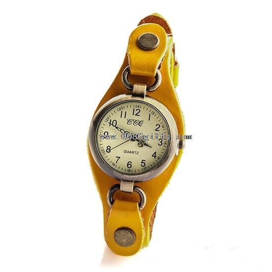 Strap women watch