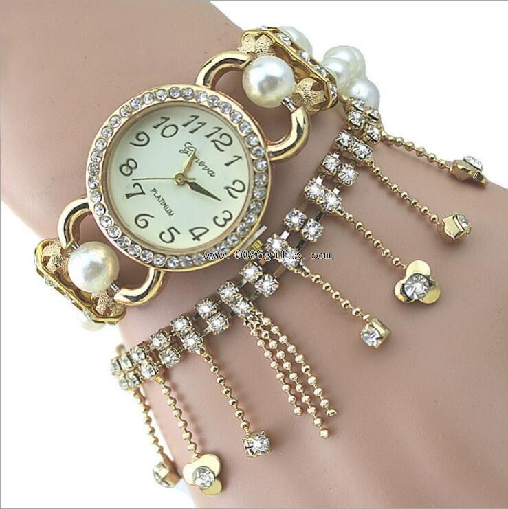 bracelet dress watch