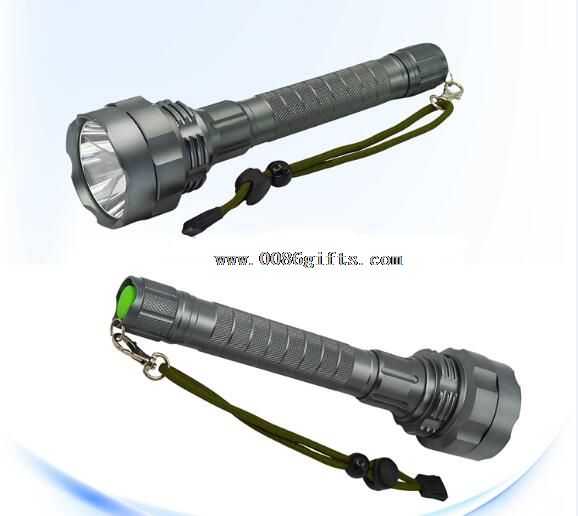 potente linterna led