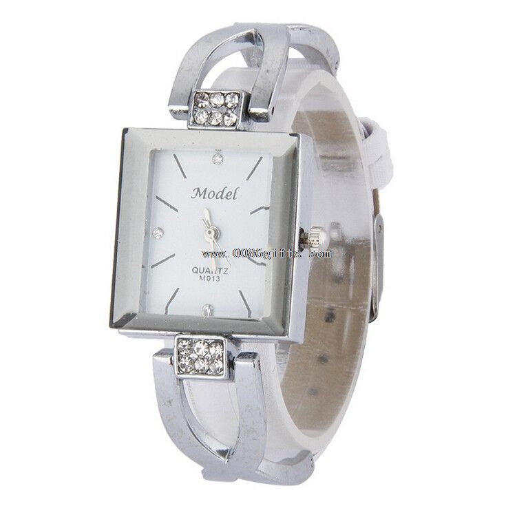 montre de marque pour le cuir en alliage