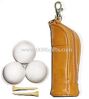 Costum de golf cu breloc