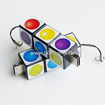 Rubikin kuutio USB-muistitikku