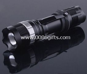 Zoomable Adjustable Focus Beam LED Flashlight