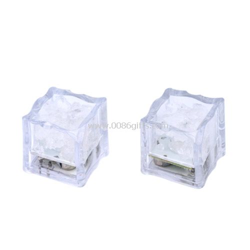 Ice cube блимати