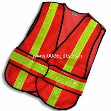 Safety vest With reflective properties