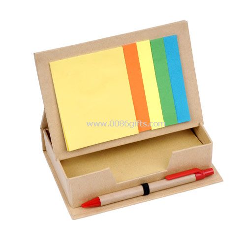 Sticky memo set with recycled pen