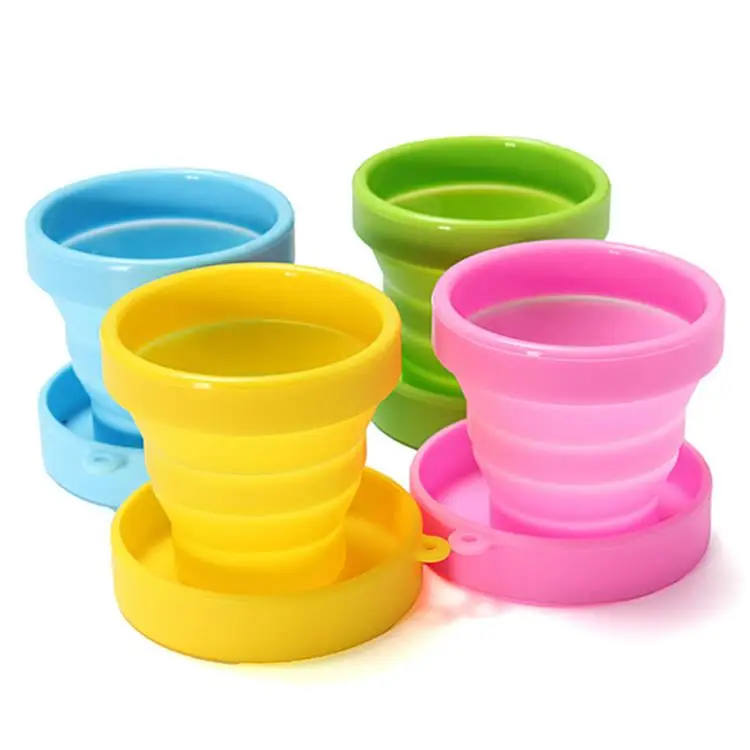 Bicchiere pieghevole in silicone con logo personalizzato