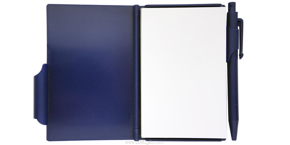 Cuaderno de bolsillo con pluma