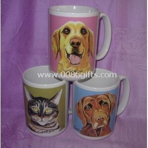 Kaffeebecher in Tier-Design