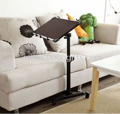 Verstellbarer Laptop-Tisch auf Sofa Portable