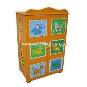 Solide Holzschrank