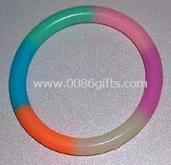bracelets en silicone coloré