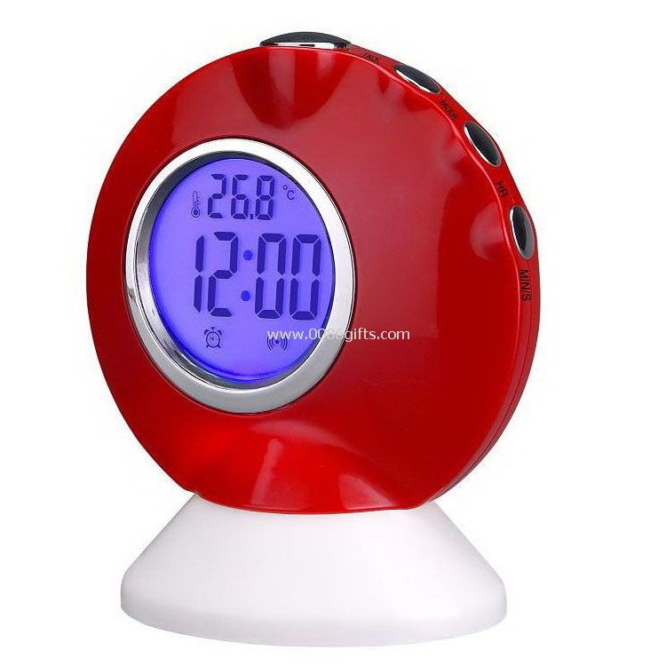 Relógio com falando de tempo e temperatura