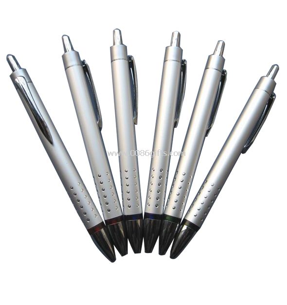Pluma del metal