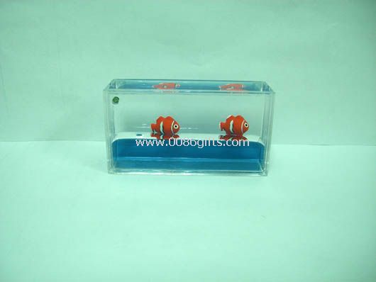 Liquid floater paperweight