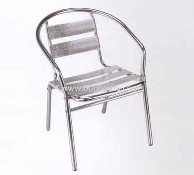 Chaise en aluminium