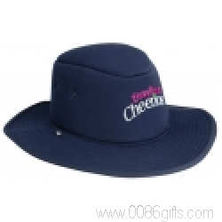 Skolan skum hatt