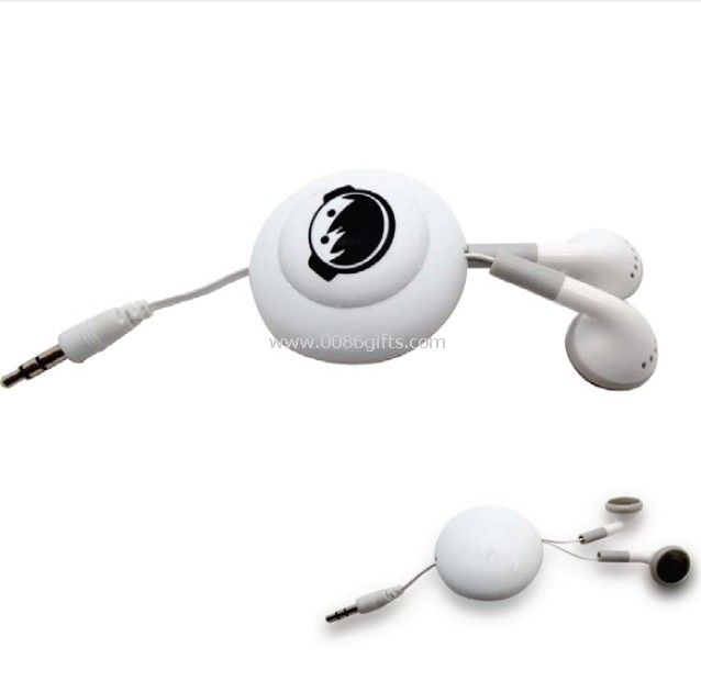 Retractable earphones