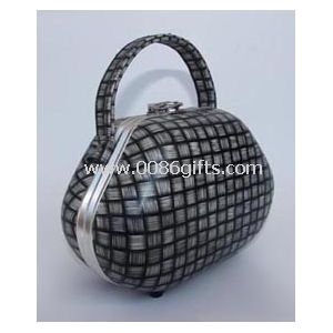 Cosmetic bag