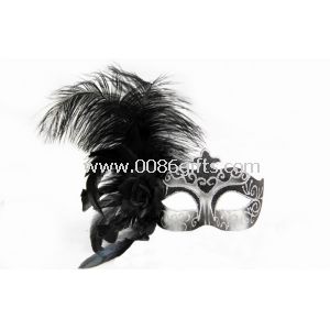 Colombina Plastic Feather Masquerade Masks