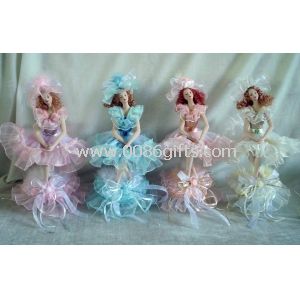 Thanksgiving Porcelain Doll Music Box With Lace