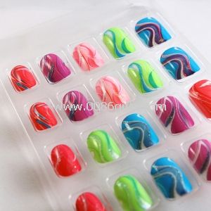 Fashion Kids glitter Fake Nails